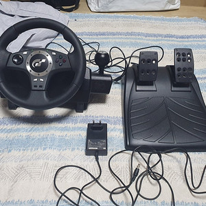 로지텍 드라이빙 포스 프로 휠 판매합니다.