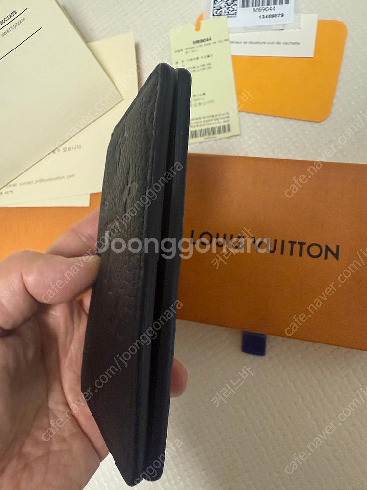 루이비통 포켓 오거나이저 토뤼옹 모노그램 블랙--4