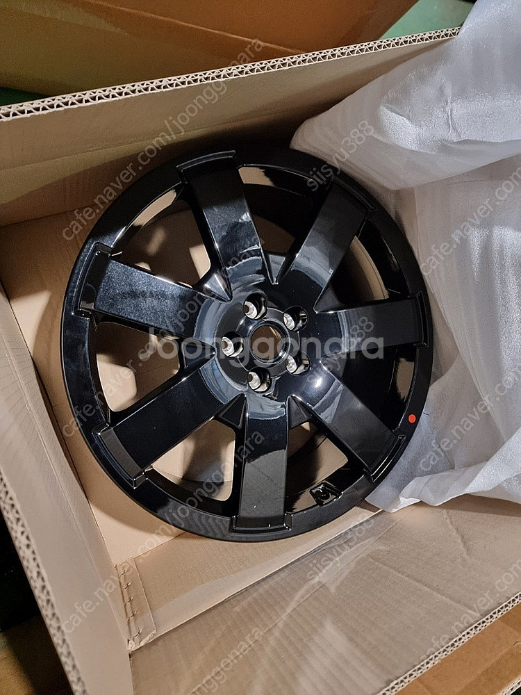 21인치 싼타페MX5 싼타페TM 가솔린 휠타이어 세트 아이오닉5 아이오닉6 EV5 EV6 올뉴카니발 더뉴카니발 싼타...--0