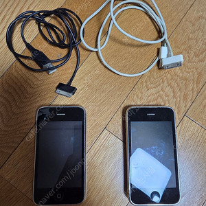 고장난 아이폰3gs 2대 (개당3만원)