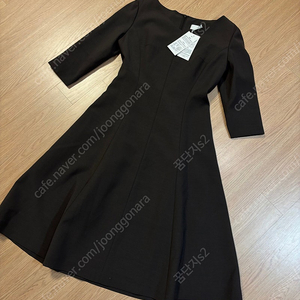 *새옷 시에 햅번 플레어 A라인 미디 원피스 드레스 하객룩 출근룩