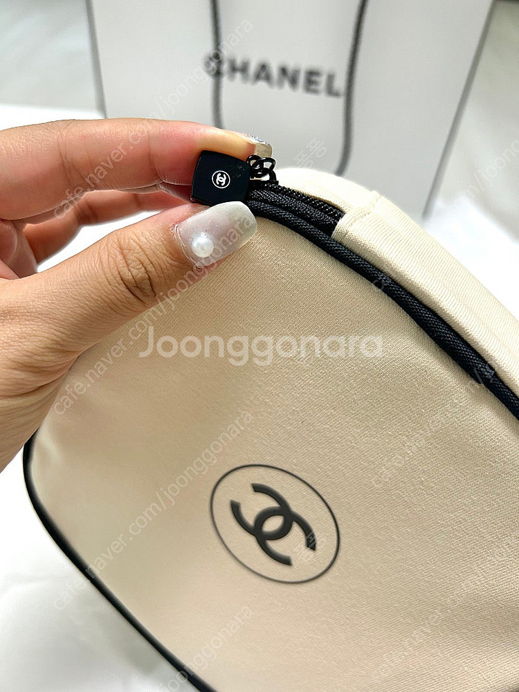 가격내림! 새상품 샤넬 레베쥬 파우치 + 쇼핑백--1