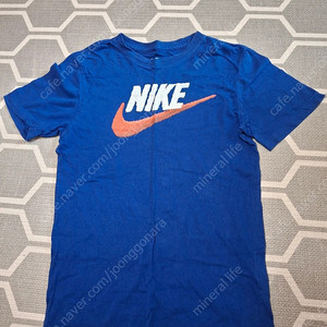 나이키 여름 반팔 파란색 성인 S사이즈 면티셔츠입니다.