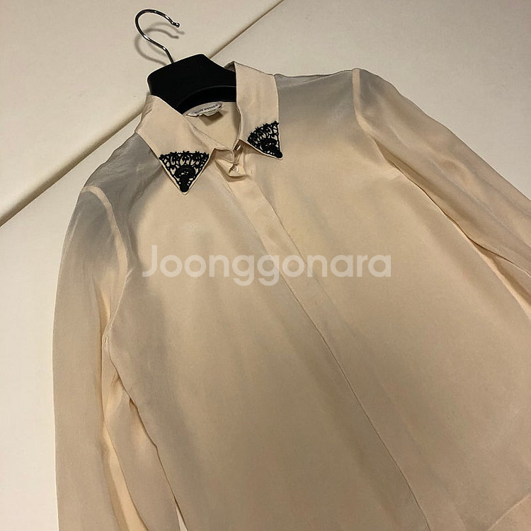 클럽모나코 레이스 실크100 블라우스 셔츠 출근룩 하객룩 올드머니룩결혼식--2