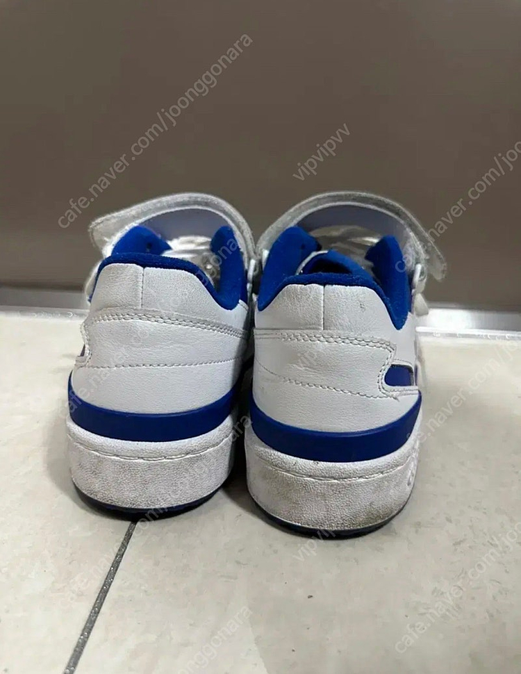 아디다스 포럼 로우 화이트 로얄블루 280사이즈 판매합니다--2