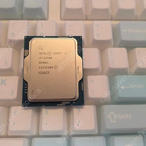 i7 13700 순정쿨러 포함