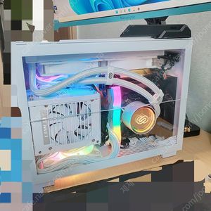 미니 게이밍 pc 팔아요 7700x 3070 32GB sff itx