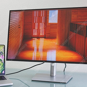DELL UltraSharp U2723QE 판매합니다