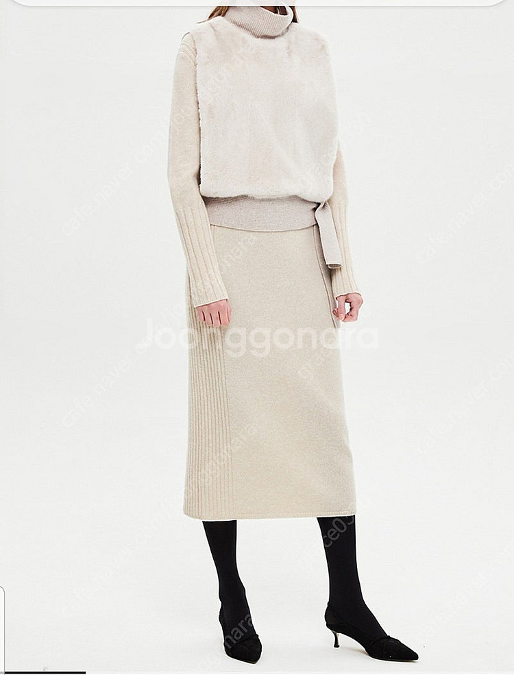 (새상품) 타임 밍크퍼 블록 니트베스트--0