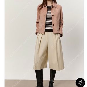 아떼 바네사브루노 스웨이드 자켓 판매새용( 새상품)