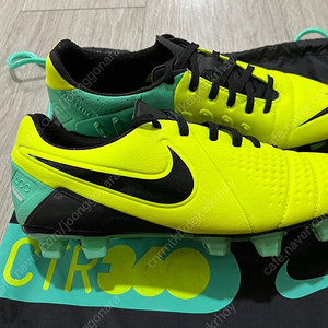 (새상품) 나이키 CTR360 마에스트리3 HG [255] 축구화