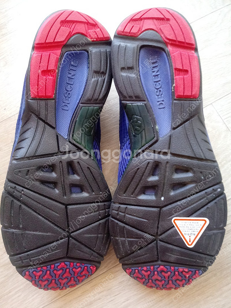 휠라 245 데상트 245 아식스 250--4