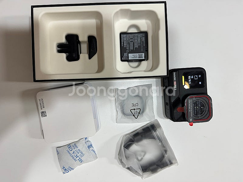 인스타 360 Ace Pro 2 팝니다.--2