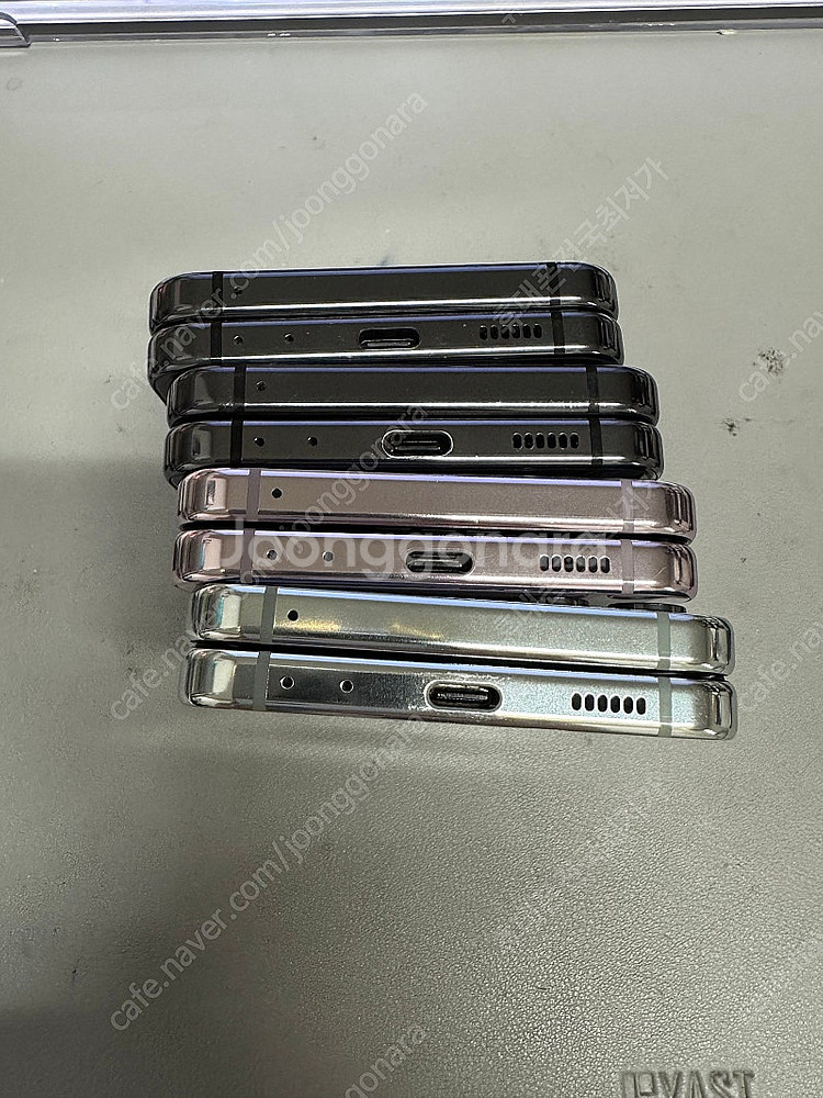 삼성 갤럭시 Z플립5 SS급 전색상 기능정상 무잔상 상태좋은폰 40만원 판매합니다--3