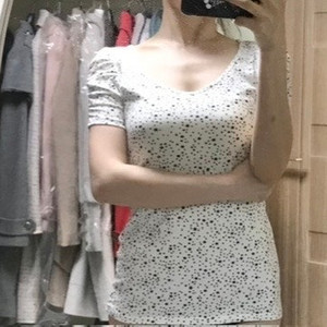 자라/새제품ㅡ 별무늬 셔링 반팔티 m사이즈