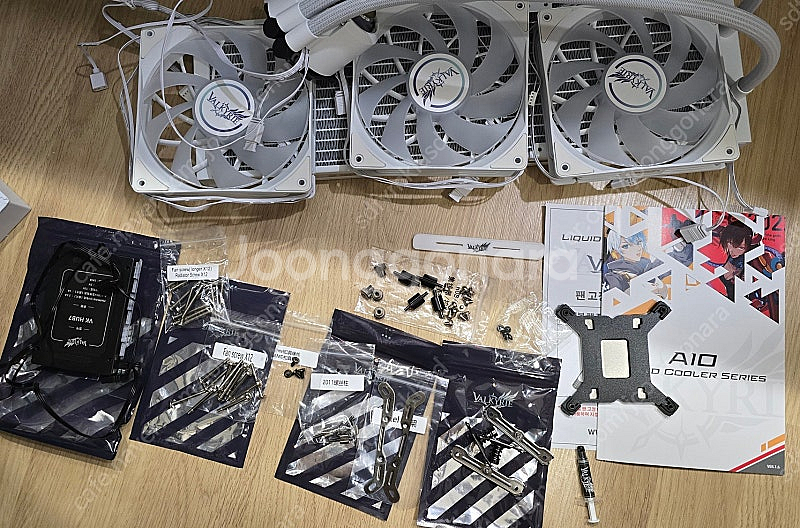 (서울) 발키리 c420 argb 화이트 cpu 수냉쿨...--0