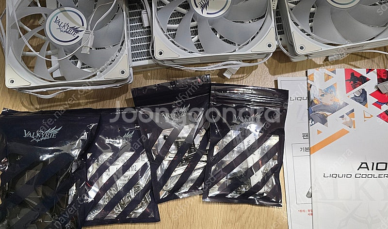 (서울) 발키리 c420 argb 화이트 cpu 수냉쿨...--1