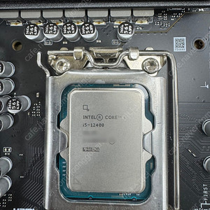 인텔 12400+ B660M 박격포 D4 + 삼성 D4 3200 8g x2 + 팔라딘 400 판매합니다.