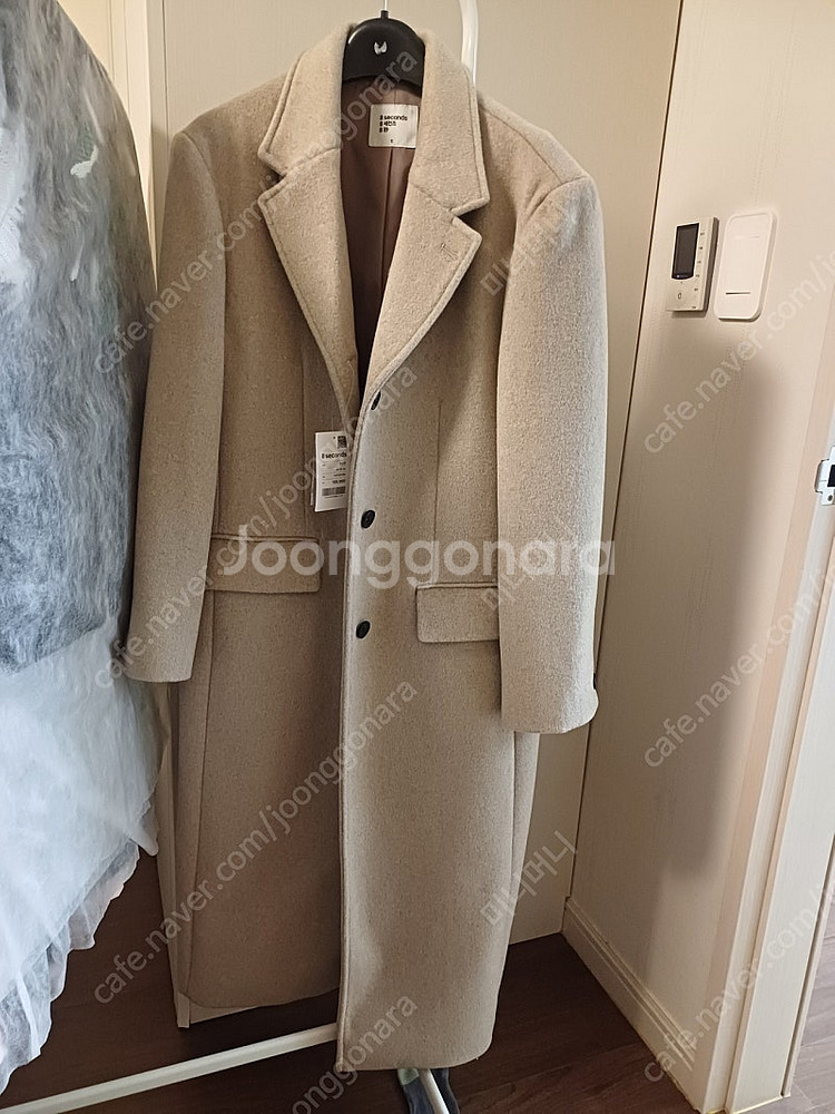 에잇세컨즈 오버핏코트--2
