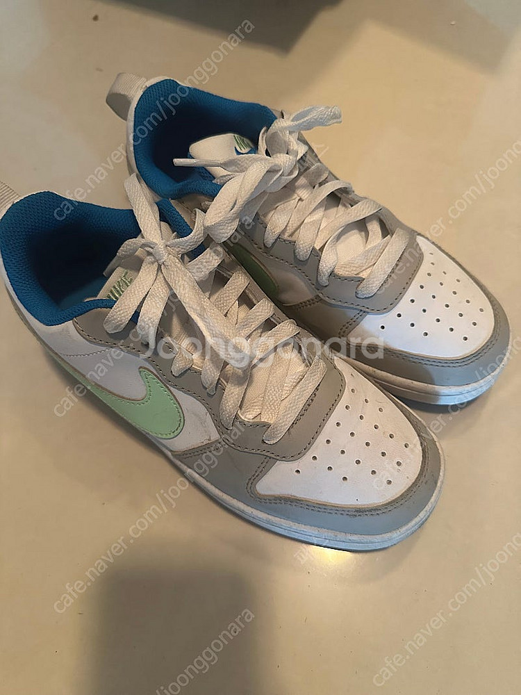 나이키 키즈 운동화 225 택포--2