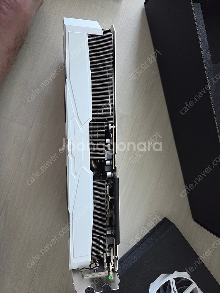 [부산] 갤럭시 4080SUPER SG 화이트--1
