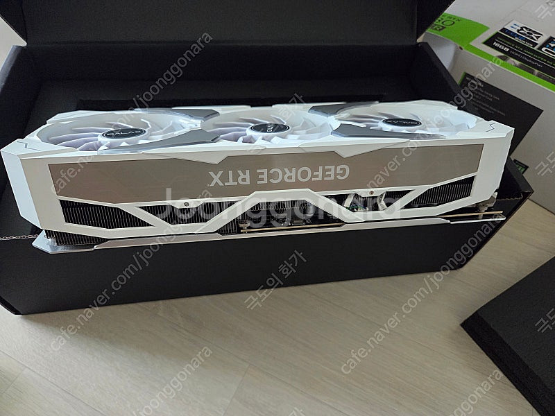[부산] 갤럭시 4080SUPER SG 화이트--3