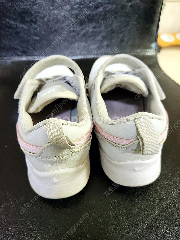 나이키 키즈운동화--1