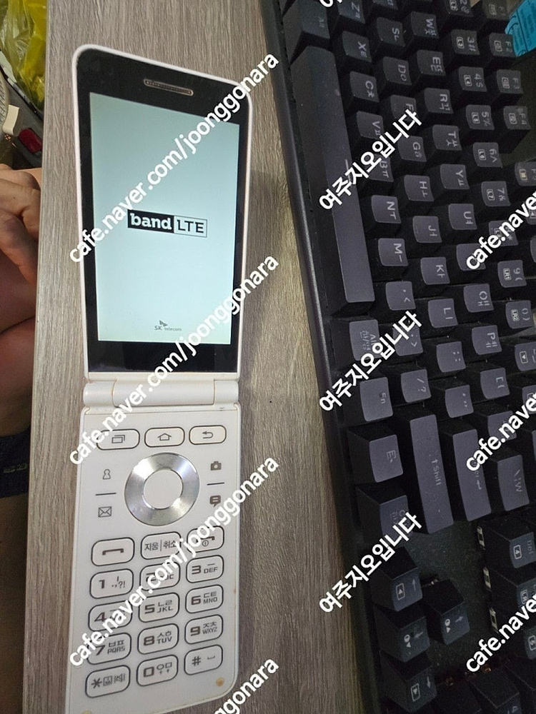 갤럭시폴더2(sm-g160n) ,폴더1,갤럭시노트10(밧데리부풀어오름)팝니다--1