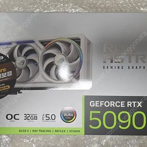 ASUS RTX 5090 아스트랄 화이트 팝니다(미개봉)