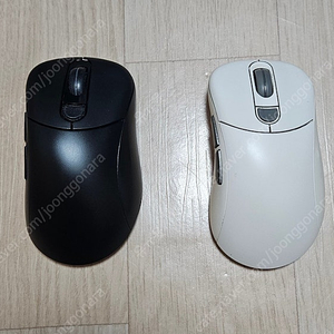 제닉스 타이탄 G AIR 비대칭 무선 게이밍 마우스 판매합니다.