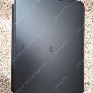 로지텍 Combo Touch 콤보터치 아이패드프로 11인치 M4 용 팝니다.