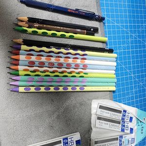 로트링 600 샤프 + 연필 13자루 + 심4통