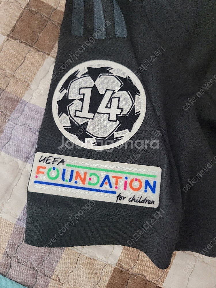 23-24 레알마드리드 써드 레플리카(M) 뤼디거 챔스 풀패치 판매합니다--2