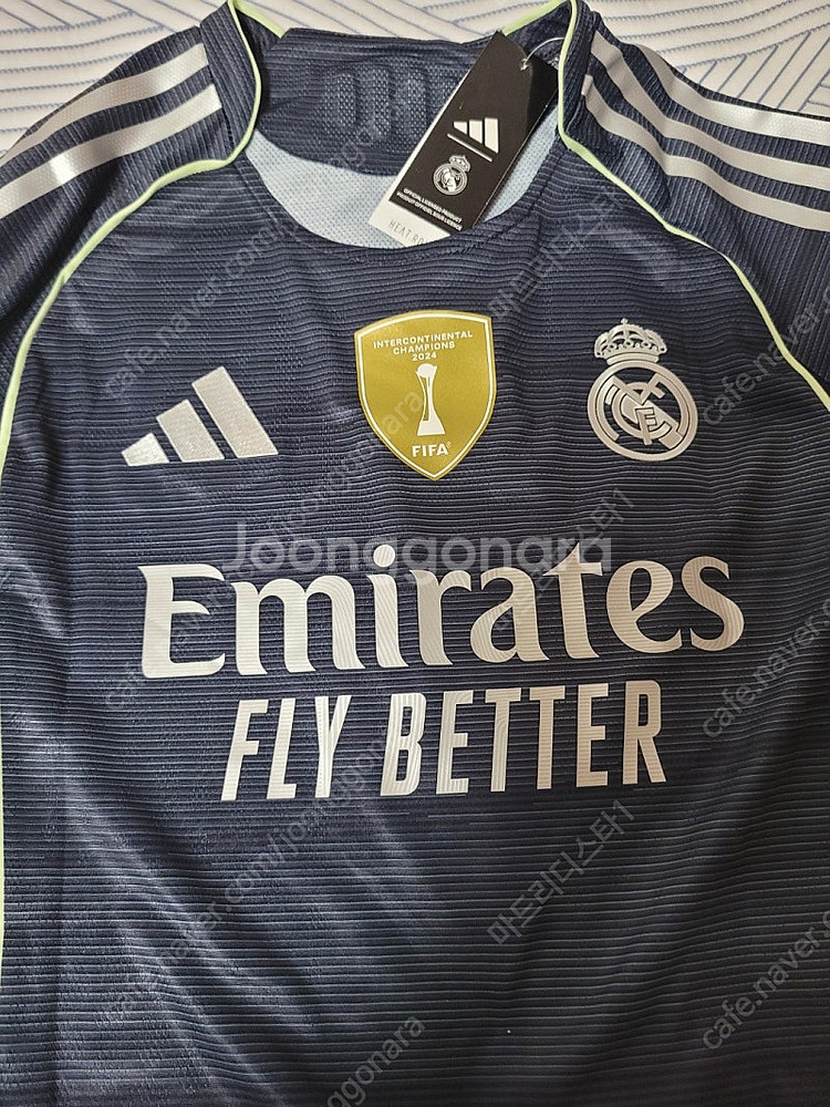 25-26 레알마드리드 어웨이 어센틱(L) 발베르데 챔스 풀패치 판매합니다--1