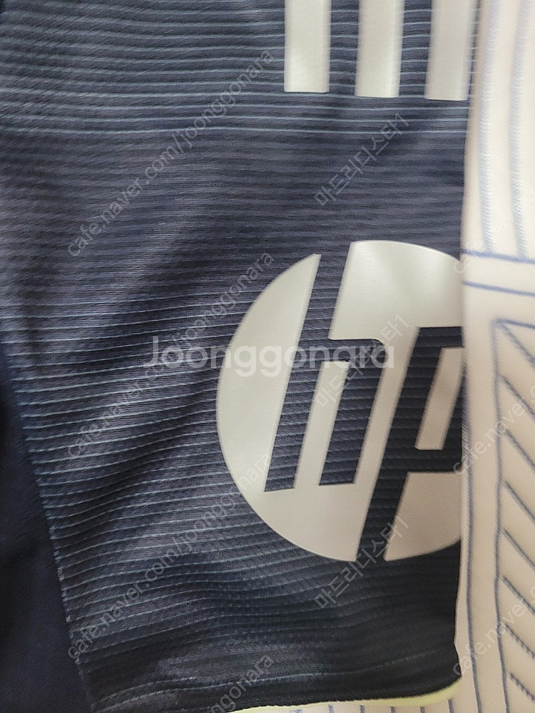 25-26 레알마드리드 어웨이 어센틱(L) 발베르데 챔스 풀패치 판매합니다--3