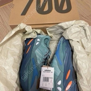 아디다스이지부스트700운동화(페이드아주르) 새상품