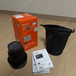 소니 20-70 F4 극강의 새것과 같은 상태 입니다.