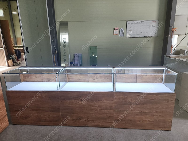 휴대폰진열장. 핸드폰진열장 새상품 이미지