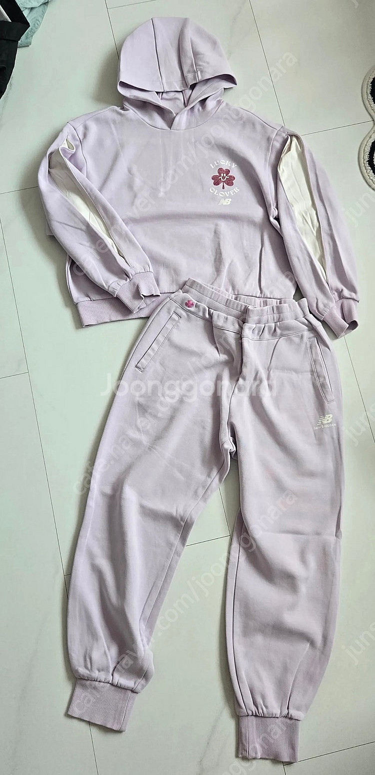 뉴발란스키즈 여아옷 160사이즈--0