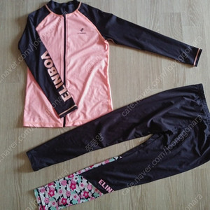 여아옷 150 래쉬가드 상,하 세트