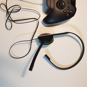 엑스박스원 무선 패드 (xbox one wireless pad controller) AAA급 + 채팅 헤드셋 일괄판매 (동탄직거래)

