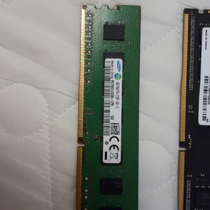 데스크탑용 ddr4 4gb 싸게 팝니다