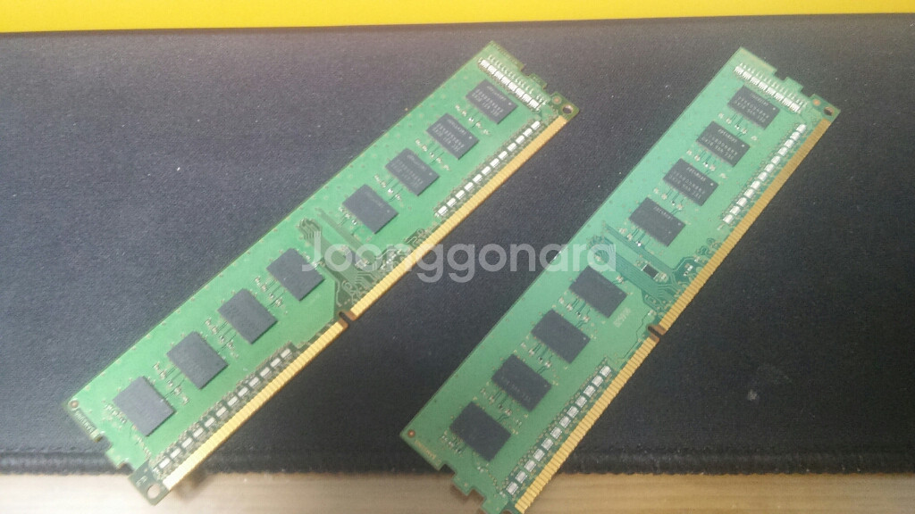 DDR3램4기가두장--0