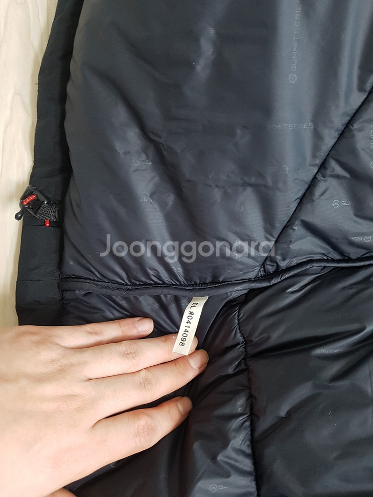 노스페이스 히말라야 패딩 블랙 판매합니다--6
