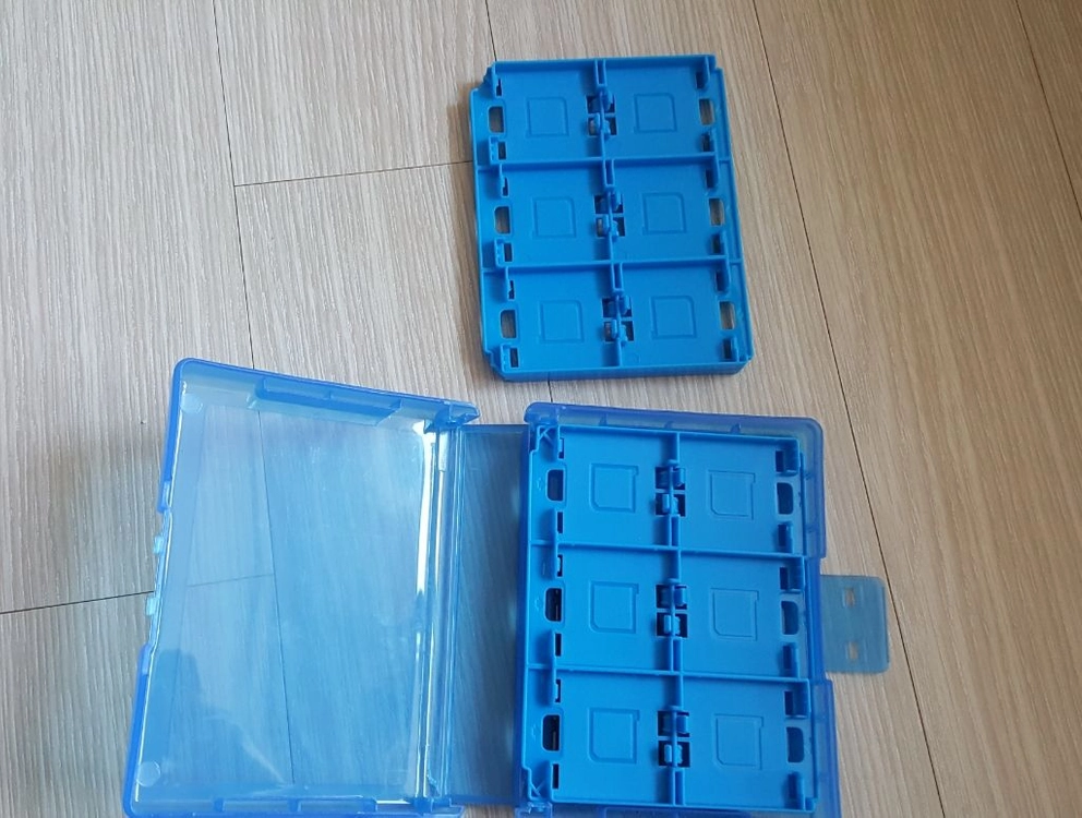 닌텐도 3DS XL + 15개의 3DS 칩 , 4개의 DS 칩 + 기타 이미지