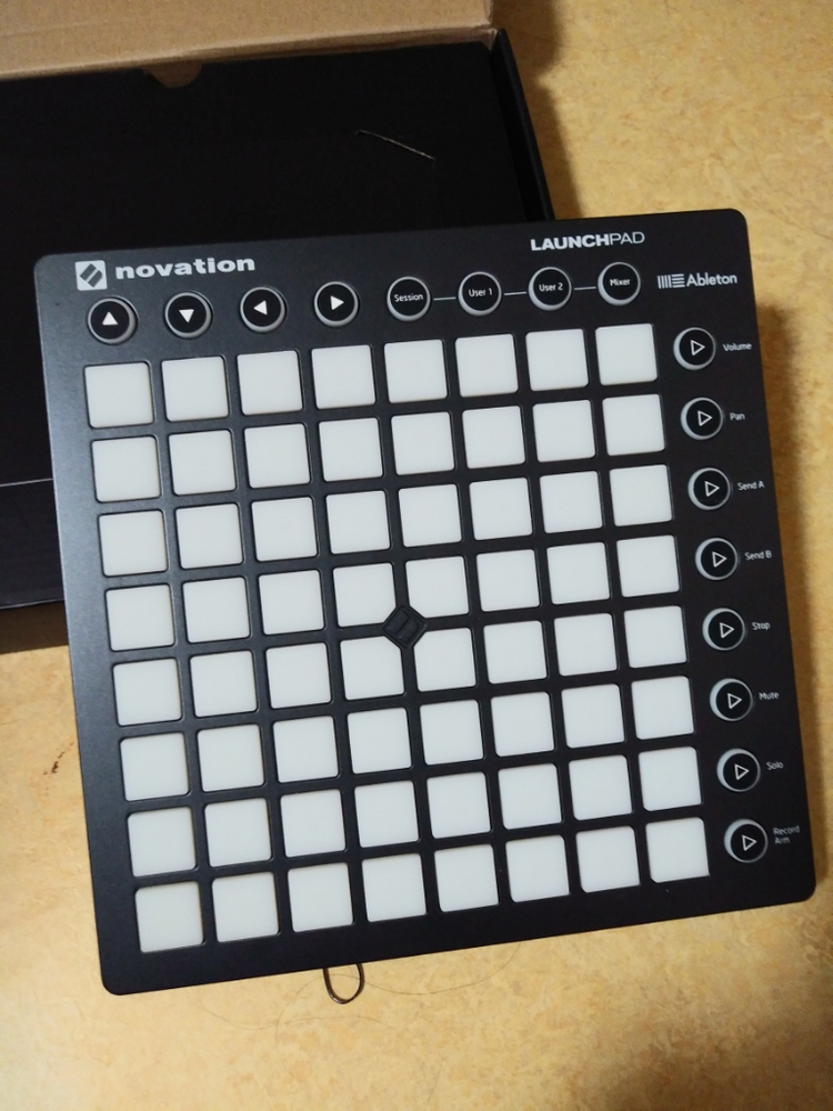 런치패드 mk2 팔아요--1