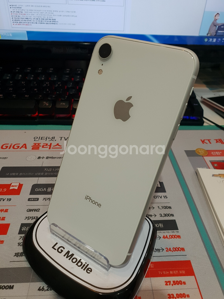 아이폰XR 64화이트 특S급단품--1