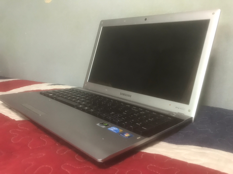 삼성 NT-RV511-s53s 노트북--1