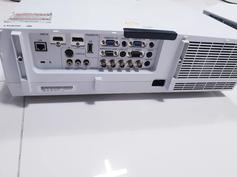 NEC PA500X중고프로젝터 5천안시/교회,강당,회의 이미지