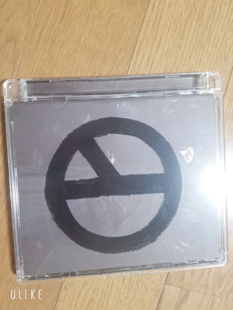 지드래곤 쿠데타 블랙--2